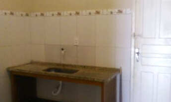 Imagem 4: Aluga-se 400$,quitinete de dois quartos com garagem