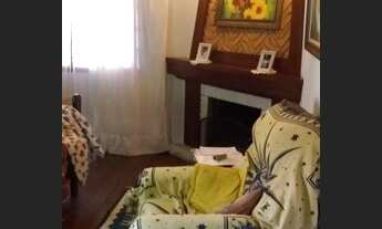 Imagem 4: Lindo Sobrado, 4 dormitórios, 260 m², por R$ 800.000 - Campos do Jordão/SP