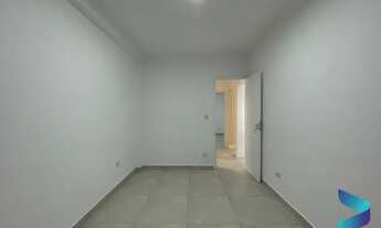 Imagem 7: Apartamento de 2 dormitórios, reformado, a 2 quadras da praia