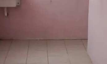 Imagem 7: Casa 2/4 após atakarejo ao lado da chácara muito arejada em frente o vilas das palmeiras