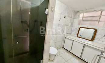 Imagem 5: EXCELENTE ESTADO!! PRÉDIO RECUADO COM PORTARIA 24H!