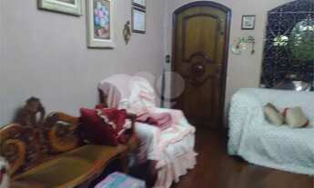 Imagem 4: Casa espaçosa na Vila Galvão com 4 suítes, 10 vagas com 454 m²