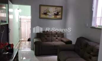 Imagem 7: Casa com dois quartos sendo um suíte, em Magalhães Bastos, rua Nordestina