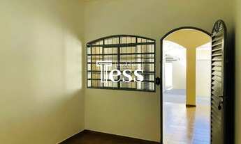 Imagem 5: ALUGA - Casa residencial / Edícula com 2 quartos churrasqueira vaga de garagem bairro jard