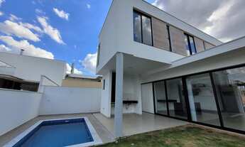 Imagem: Belíssimo sobrado com piscina e 3 suítes