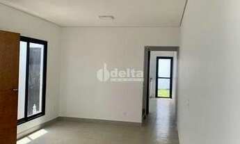 Imagem 3: Casa para aluguel, 3 quartos, 2 suítes, 1 vaga, Jardim Karaíba - Uberlândia/MG