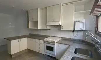 Imagem 3: Casa em Vilas do Atlântico para aluguel com 270 metros m² com 6 quartos sendo 4 suítes