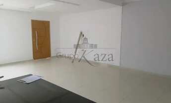 Imagem 2: Casa para aluguel tem 180 metros quadrados com 4 quartos em Loteamento Villa Branca - Jaca