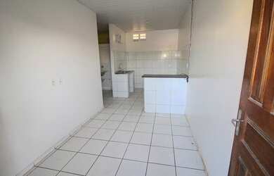 Imagem 2: IMPERDÍVEL! Não perca a oportunidade de morar nesta excelente casa com 1 quarto, sala, coz