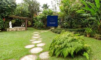 Imagem 2: Sobrado para venda em Centro Historico - Paraty - RJ - Vista Lateral Para o Mar