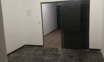 Imagem 2: Casa ampla com garagem