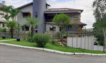 Imagem: Casa mobiliada em condomínio de alto padrão