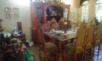 Imagem 2: Casa espaçosa na Vila Galvão com 4 suítes, 10 vagas com 454 m²