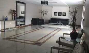 Imagem 2: Apartamento para venda tem 214 metros quadrados com 4 quartos em Guararapes - Fortaleza