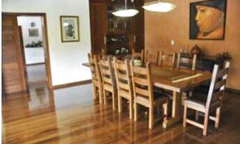 Imagem 2: Casa para venda possui 960 metros quadrados com 5 quartos