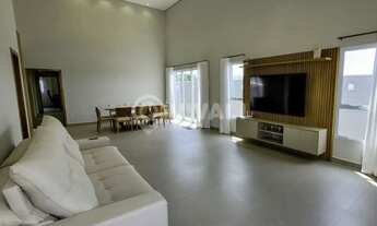 Imagem 2: Casa em Condomínio - / Residencial / Bairro Itapema