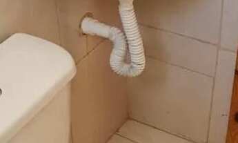 Imagem 6: ALUGO CASA DOS FUNDOS