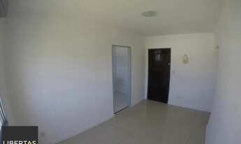 Imagem 3: Apartamento com 2 dormitórios totalmente reformado com 2 vagas rotativas