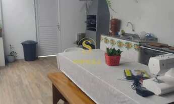 Imagem 2: Casa à venda com 3 dormitórios, 2 banheiros e 2 vagas de garagem, no Bairro Abraão, Floria