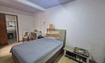 Imagem 4: Página 1 anuncia para venda, casa com 03 dormitórios, sendo 01 suíte, no bairro São José e