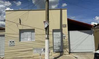 Imagem: Alugo casa no Centro de Trindade WhatsApp