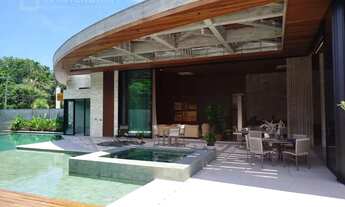 Imagem: Riviera à venda - Uma casa que reflete