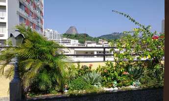 Imagem: Cobertura com área gourmet e vista pão