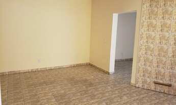 Imagem 6: Casa com 03 dormitórios, Salão comercial e Edícula. Aceita permuta!