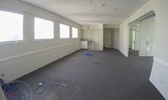 Imagem 3: Escritório para aluguel possui 100 metros quadrados com 4 quartos em Itaim Bibi - São Paul