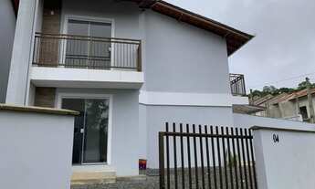 Imagem: SOBRADO GEMINADO no PETRÓPOLIS com 2 quartos