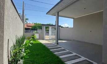 Imagem 2: Casa com 2 dormitórios + 1 suítes a 850 metros da avenida