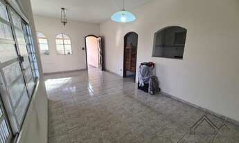 Imagem 1: Casa para Venda em Taubaté, Parque Senhor do Bonfim, 3 dormitórios, 1 suíte, 2 banheiros