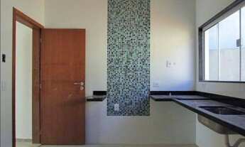 Imagem 3: Casa 03 suítes (Não Geminada) com quintal em Condomínio na Granja dos Cavaleiros