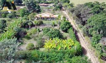Imagem 4: Chácara para Venda em Pinhalzinho, zona rural, 3 dormitórios, 1 suíte, 2 banheiros, 3 vaga