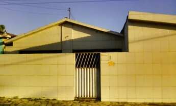 Imagem: Casa bem localizada (M. Moura/S.Rita