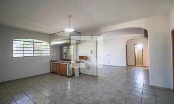 Imagem 2: Casa para Aluguel - Vila Lucy, 4 Quartos, 250 m2