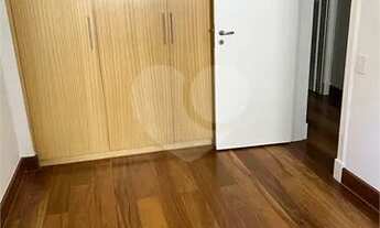 Imagem 3: Apartamento de 148m2 com 2 dormitórios, 2 banheiros, lavabo ampla sala, 1 vaga