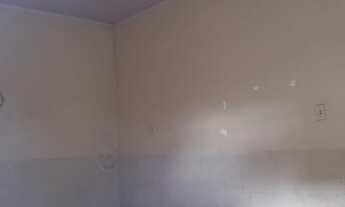 Imagem 4: Alugo casa simples, com cerâmica e forro PVC