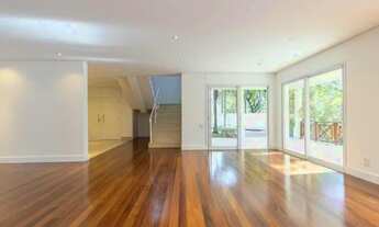 Imagem 7: Linda casa de condomínio, sendo sobrado para locação e venda com 710 metros, 04 dormitório