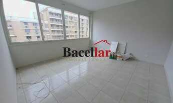 Imagem: Apartamento - Padrão / Residencial / Maracanã