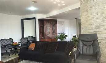 Imagem 4: Apartamento reformado de 154m² com 3 suítes e 3 vagas de garagem e lazer completo