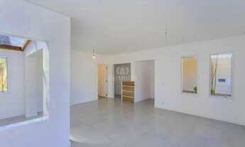 Imagem 2: Casa Reformada com 3 dormitórios, bairro IPANEMA