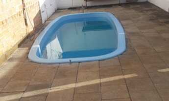 Imagem 2: Lote com piscina