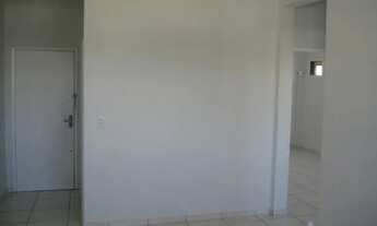 Imagem 4: Apartamento para aluguel com 67 metros quadrados com 2 quartos em Glória - Joinville - SC