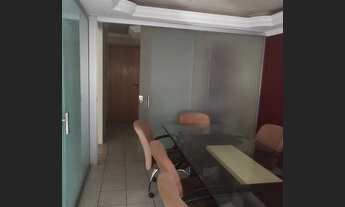 Imagem 3: Duas salas conjugadas mobiliadas no Centro Empresarial Santa Cruz 705/905 Sul