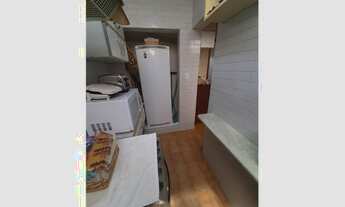 Imagem 7: Apto. térreo, 2 minutos Praia do Forte, 2 quartos sendo 1 suíte, quintal, 1 vaga. Aceita f