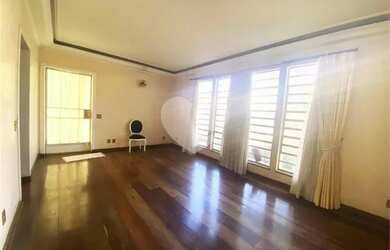 Imagem 2: Casa em rua tranquila na Vila Mariana