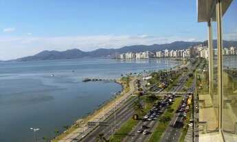 Imagem 2: Cobertura para Venda em Florianópolis, Beira Mar, 4 dormitórios, 4 suítes, 6 banheiros, 3