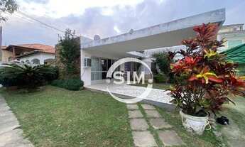 Imagem: Casa com 6 dormitórios à venda, 250 m²