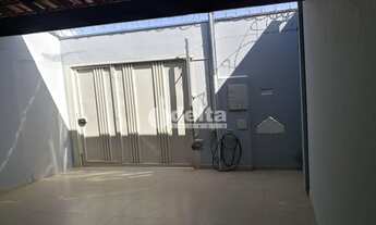 Imagem 2: Casa para aluguel, 2 quartos, 1 vaga, Santo Antônio - Uberlândia/MG